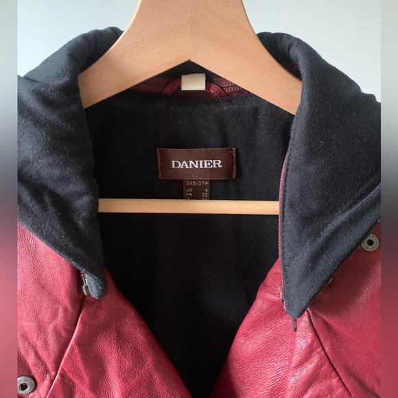 Danier - Leather Jacket - Picture 4 of 4